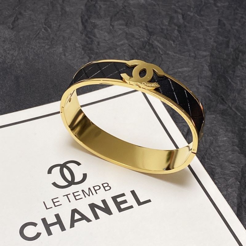 Ch*el rings